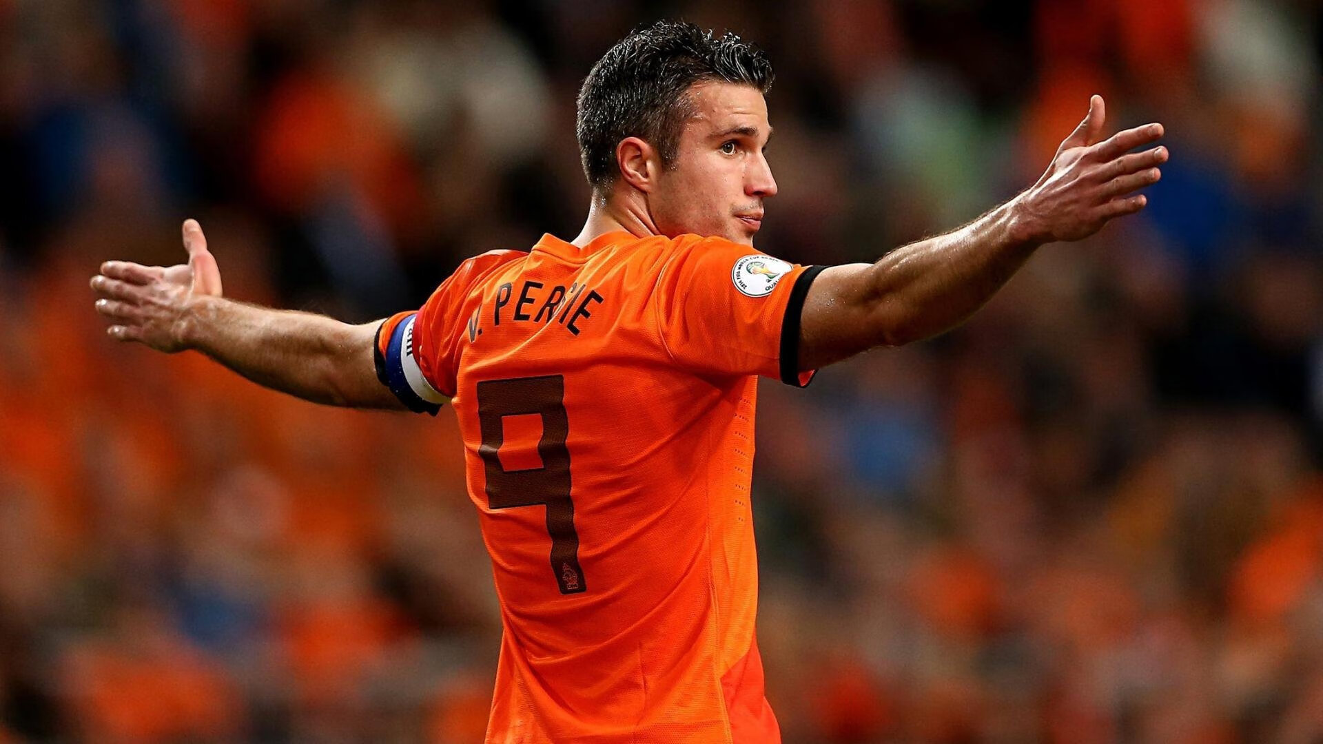 哈兰德回归赛场，突破纪录首场状态亮眼，德国队观众沸腾！